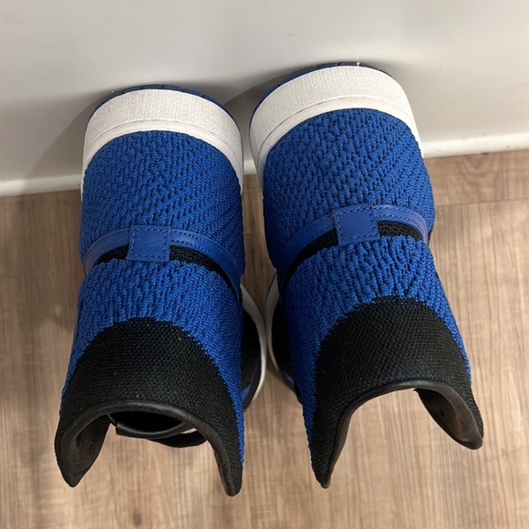 Jordan 1 Retro High OG Flyknit - Royal - Size 13 - Like New - Picture 3 of 4